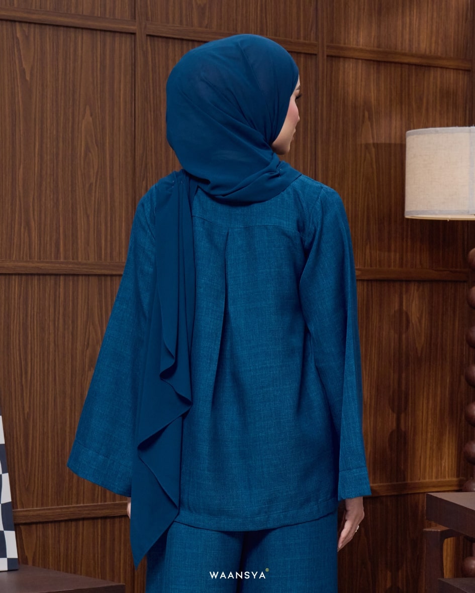 SERENA SUIT IN TEAL BLUE