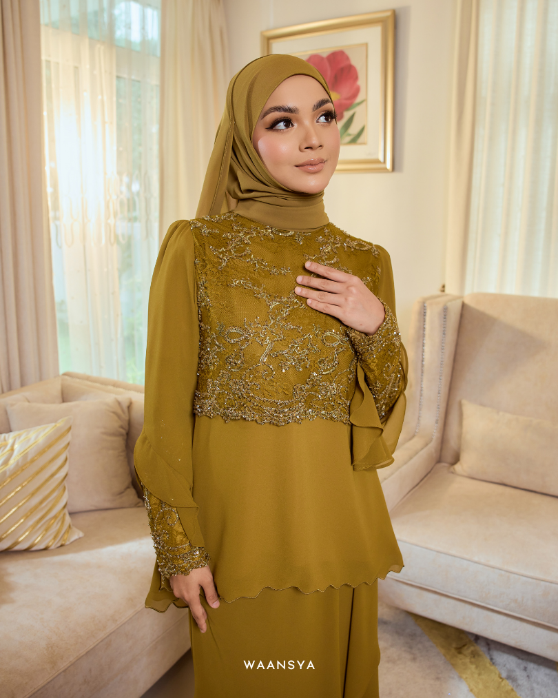 ELEANOR IN LIGHT OLIVE