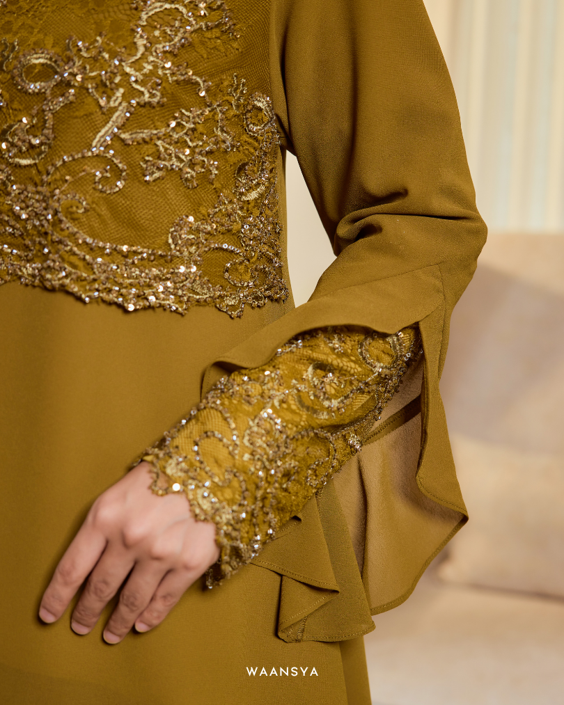 ELEANOR IN LIGHT OLIVE