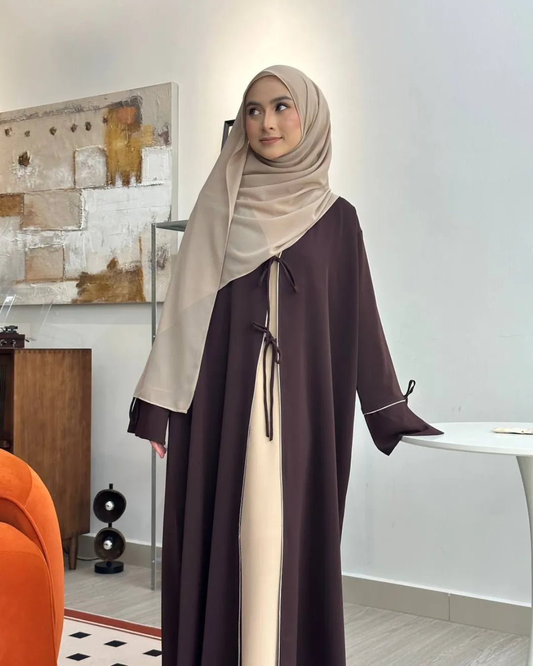 INAYA ABAYA IN DEEP BROWN