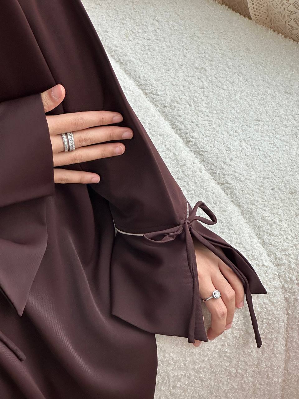 INAYA ABAYA IN DEEP BROWN