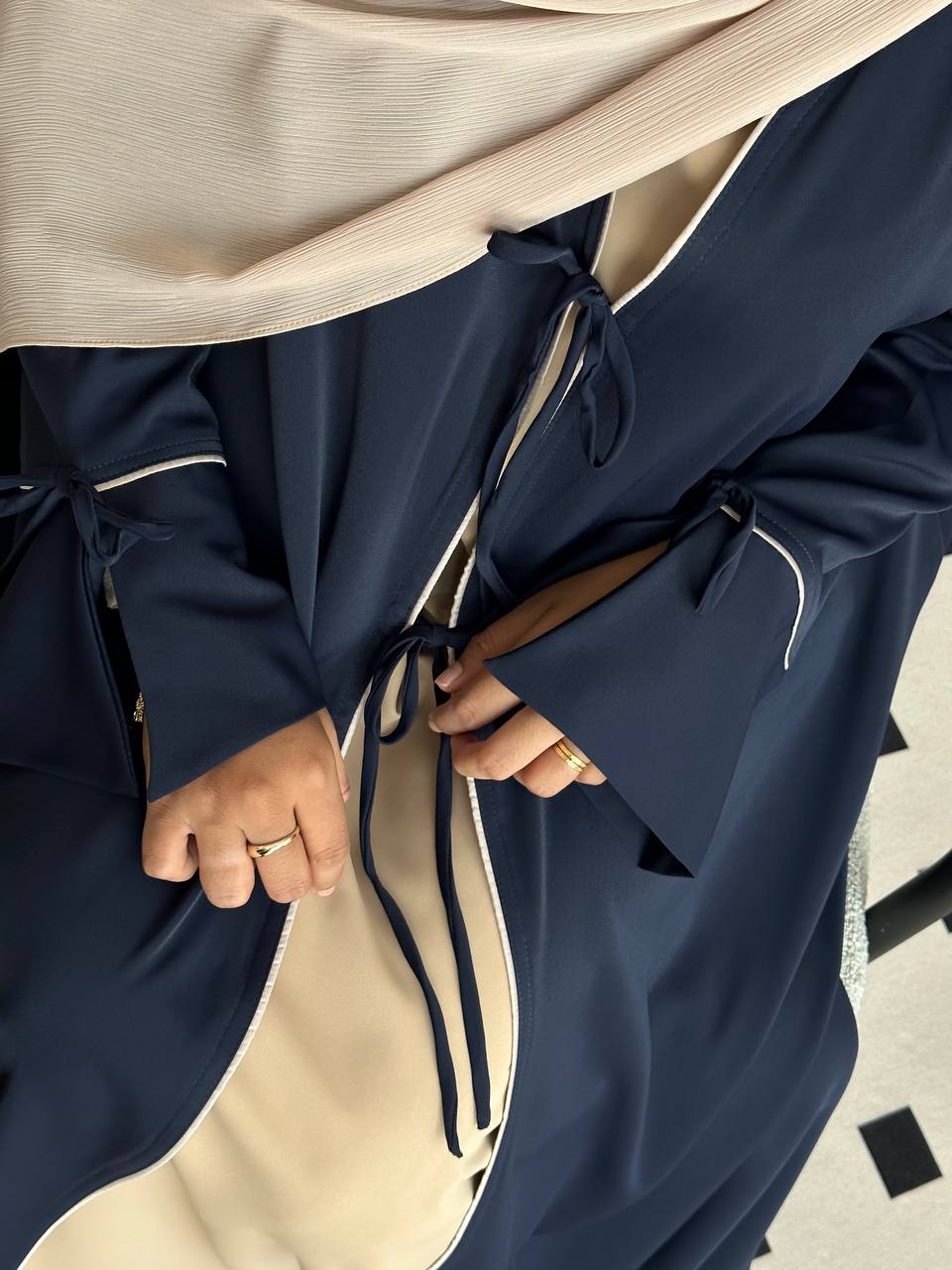 INAYA ABAYA IN DARK BLUE
