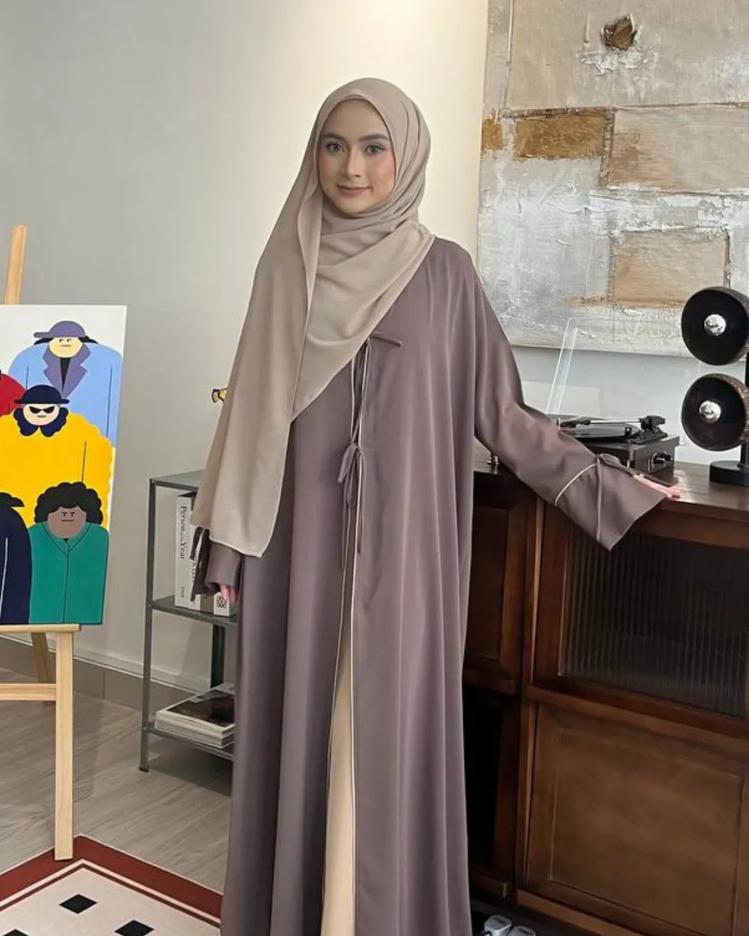 INAYA ABAYA IN ASH BROWN
