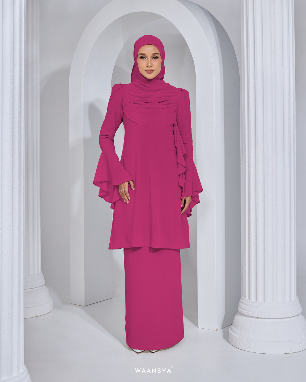 ANGGUN KURUNG IN FUSCHIA PINK
