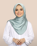 SOFEA IN GREEN LILY