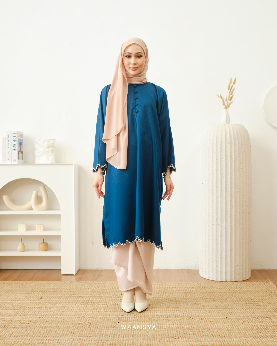 DANG ANUM IN CLASSIC BLUE