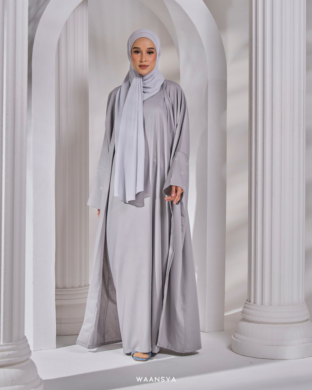 HAYAA ABAYA IN LIGHT GREY
