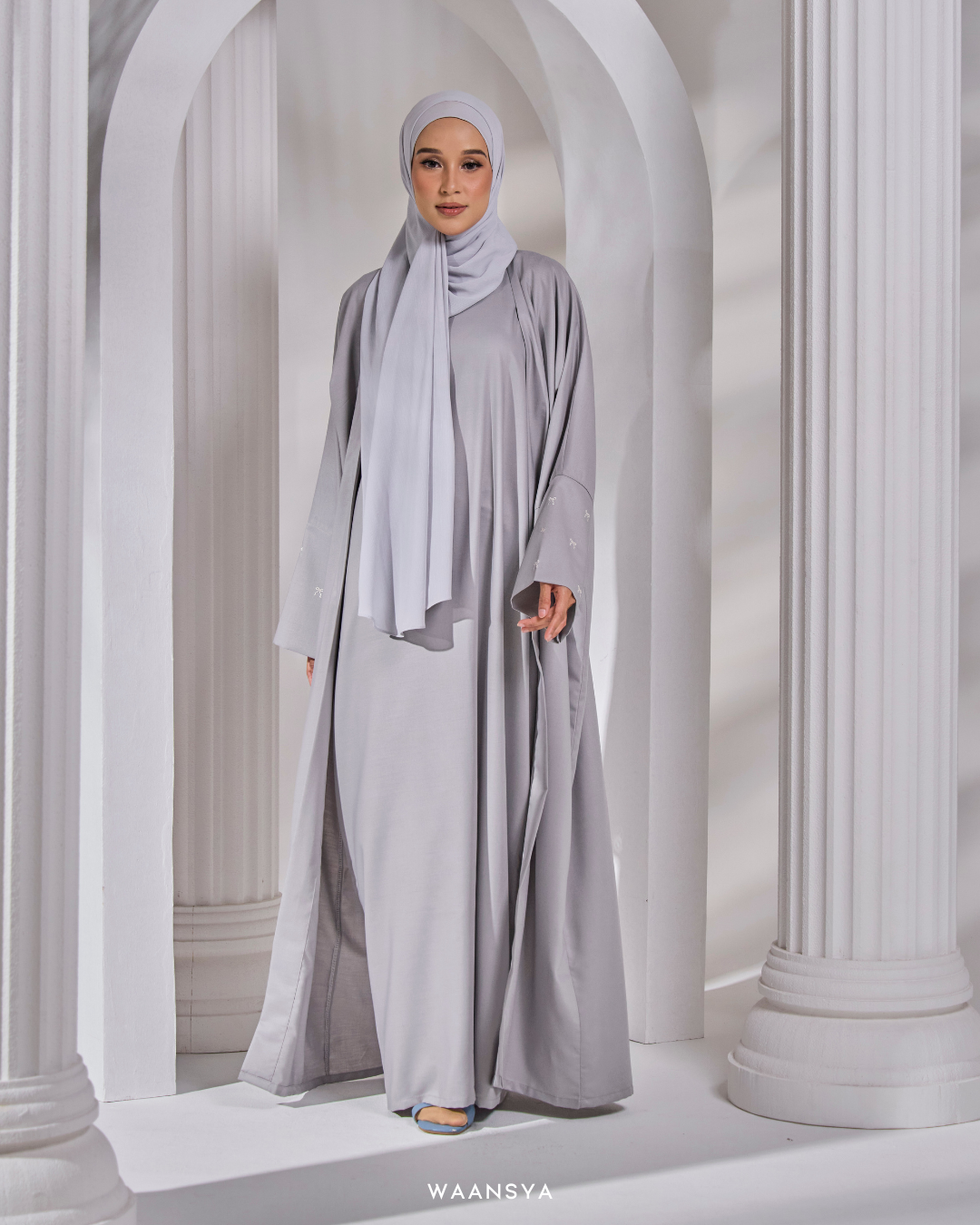 HAYAA ABAYA IN LIGHT GREY