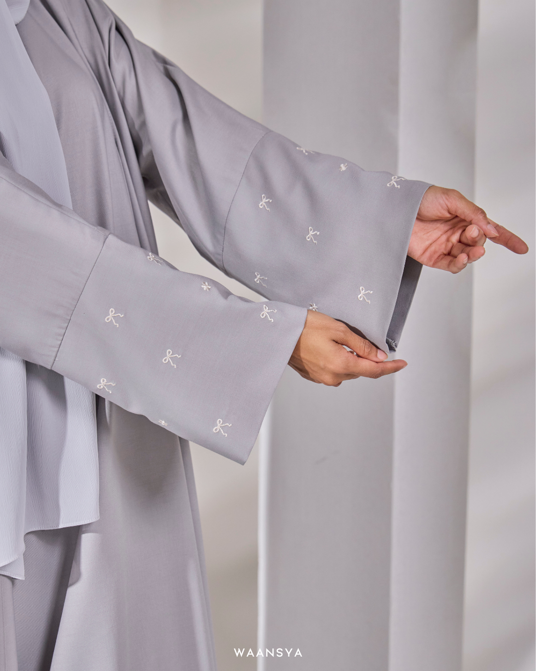 HAYAA ABAYA IN LIGHT GREY
