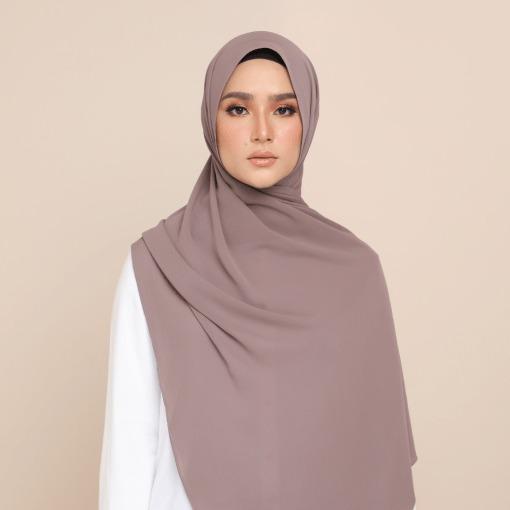 LEYA IN WALNUT