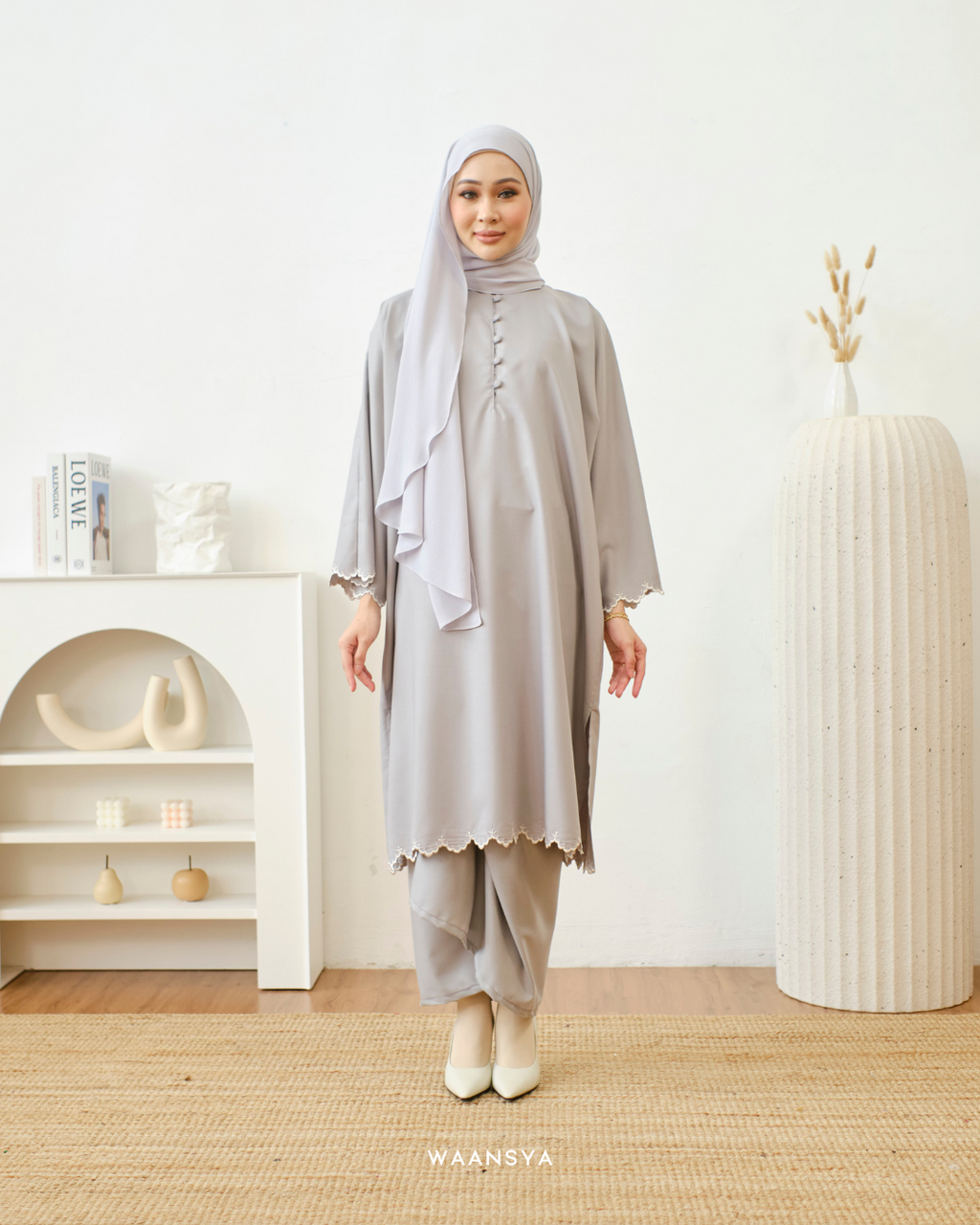 DANG ANUM IN LIGHT GREY