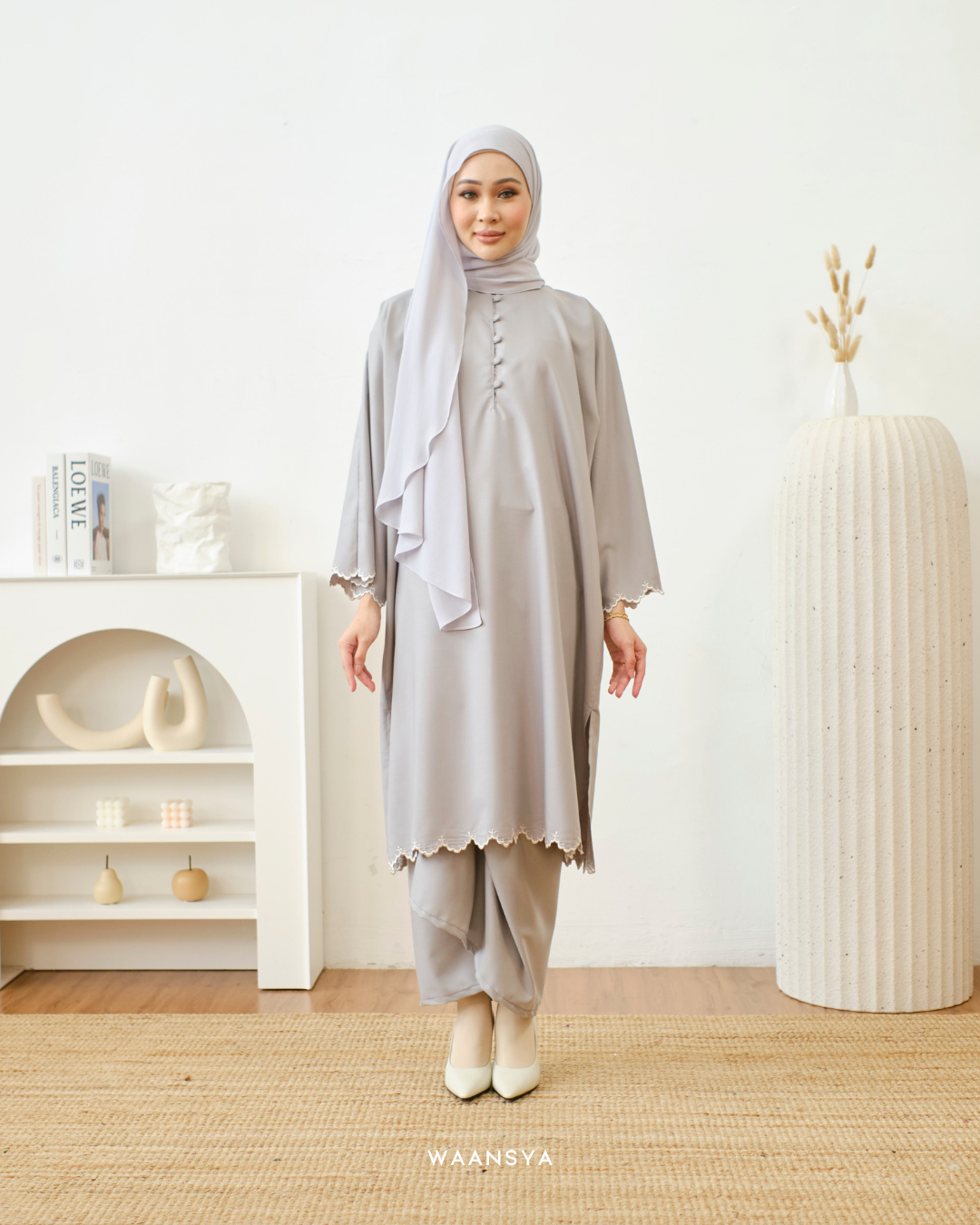 DANG ANUM IN LIGHT GREY