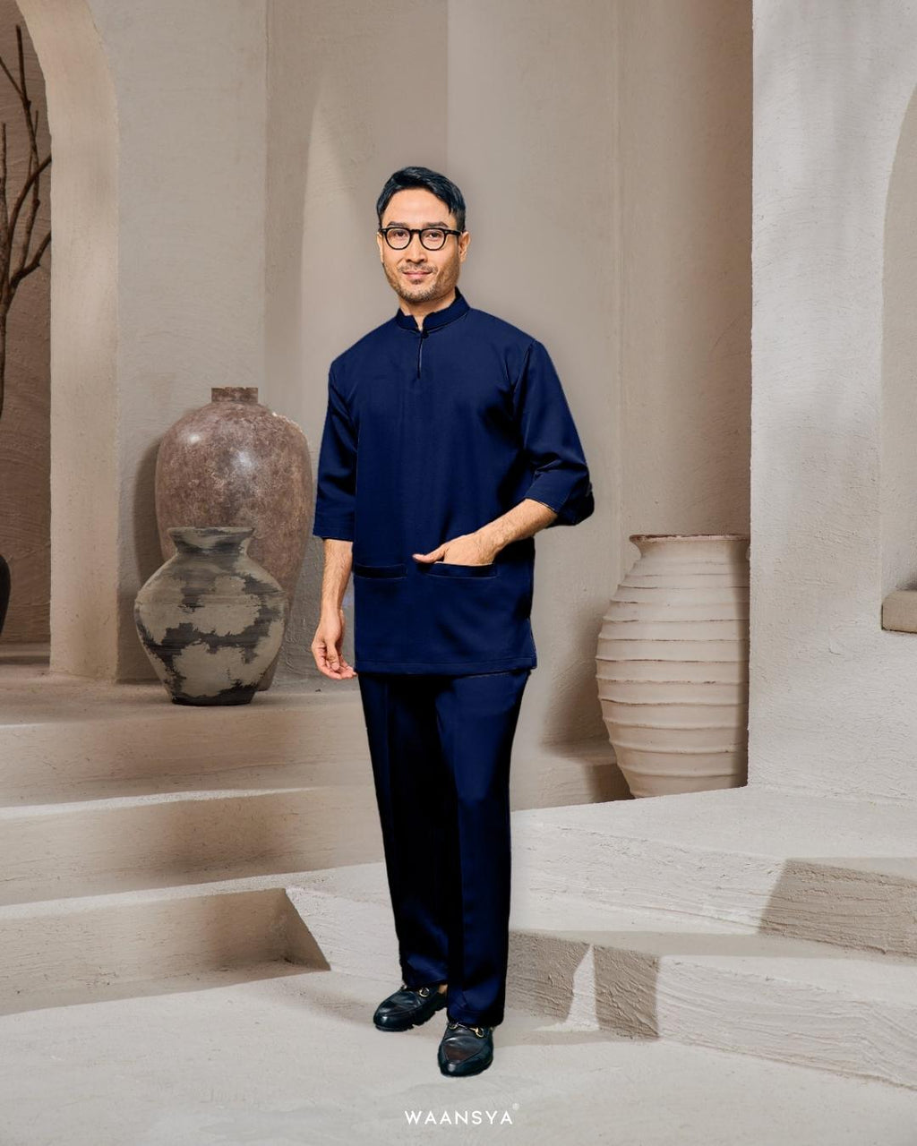 INDERA IN NAVY BLUE