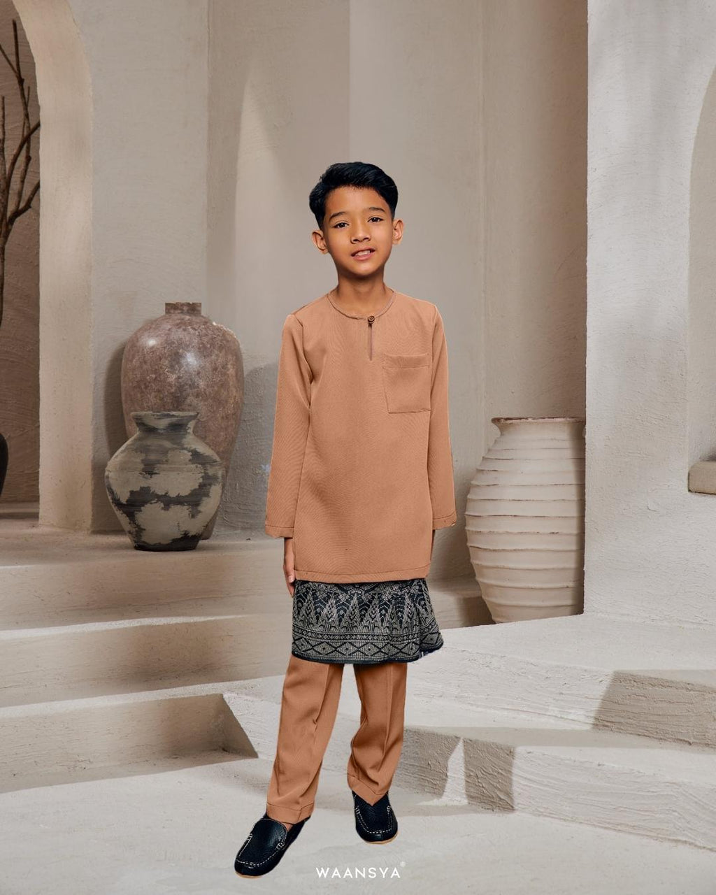 INDERA KIDS IN NUDE