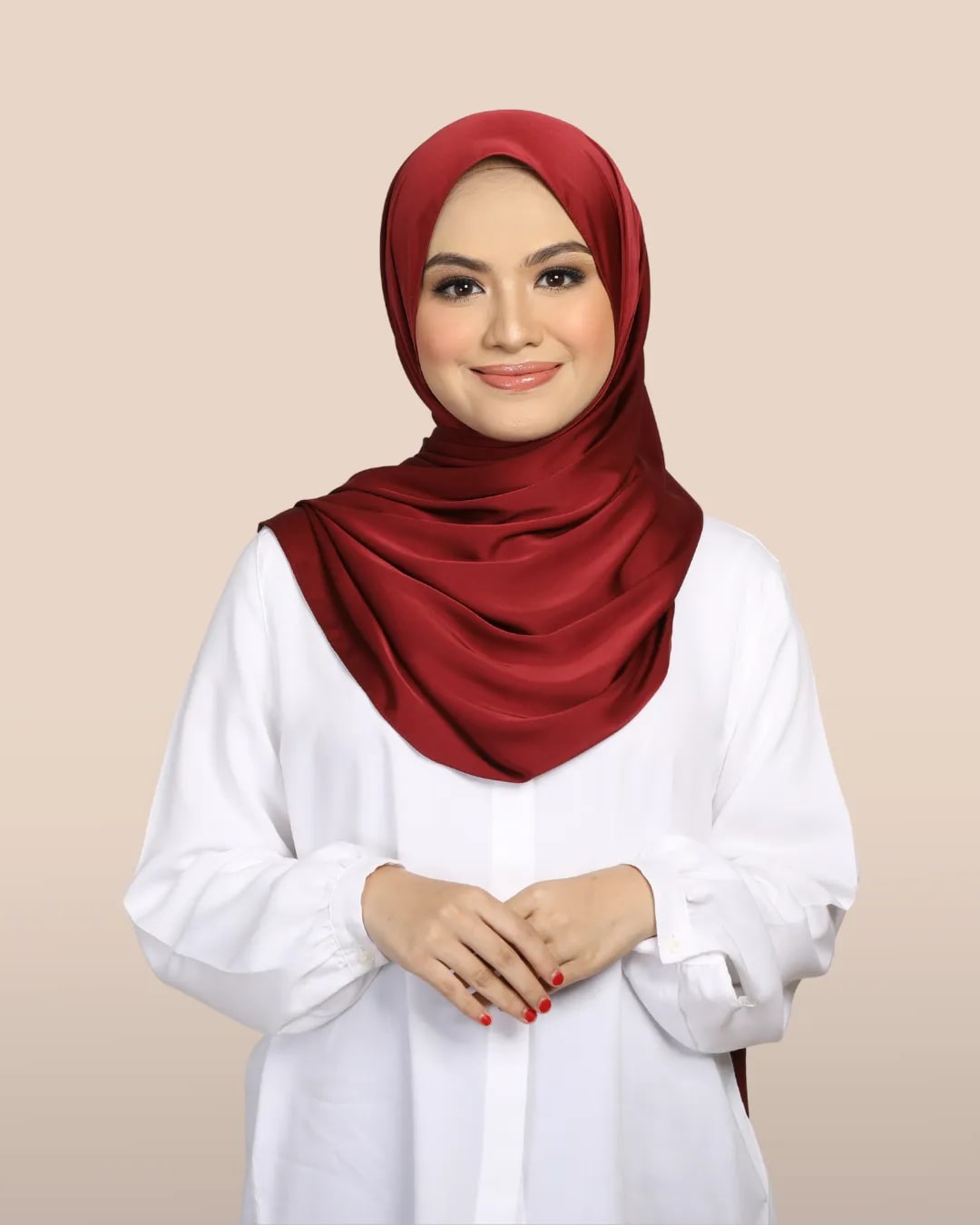 SOFEA IN MAROON