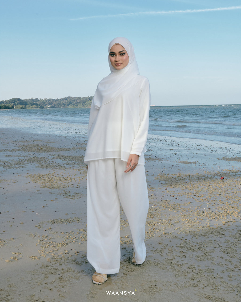 ALUNA TOP & PANTS IN OFF WHITE