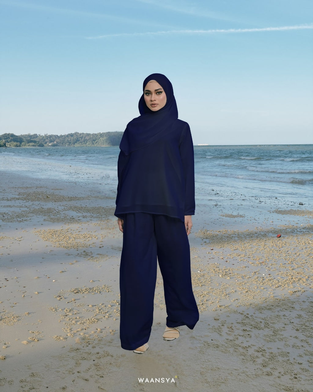 ALUNA TOP & PANTS IN NAVY BLUE