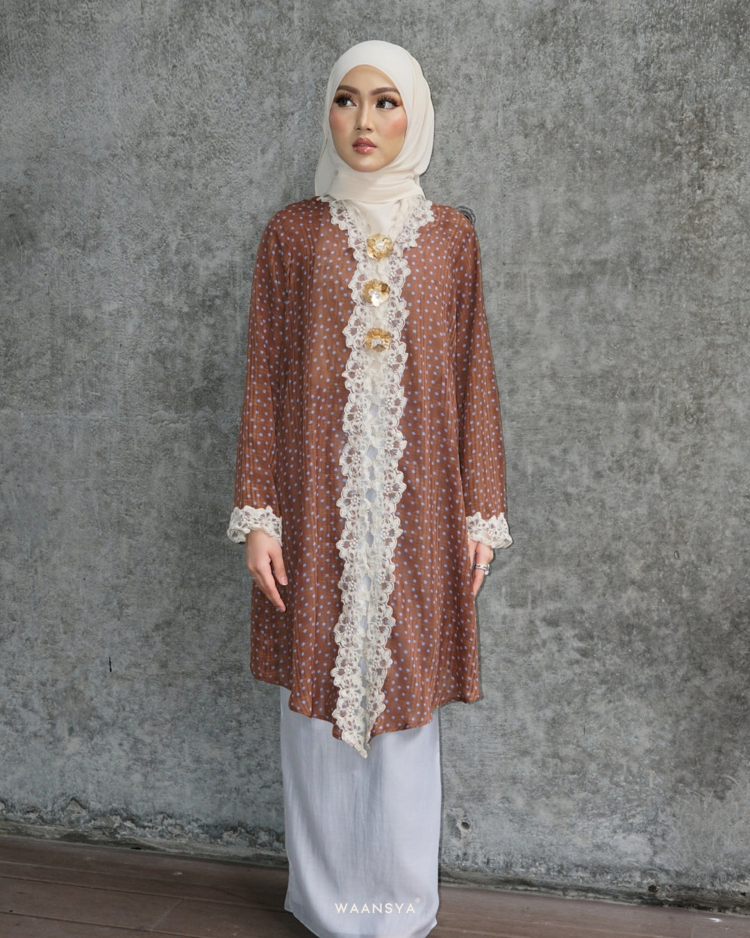 DALIA SKIRT IN SILVER MIST