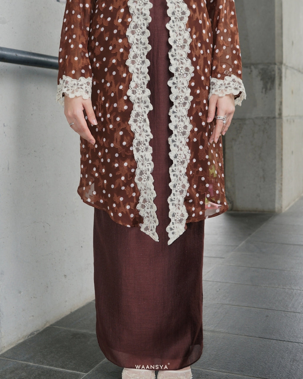 DALIA SKIRT IN WALNUT
