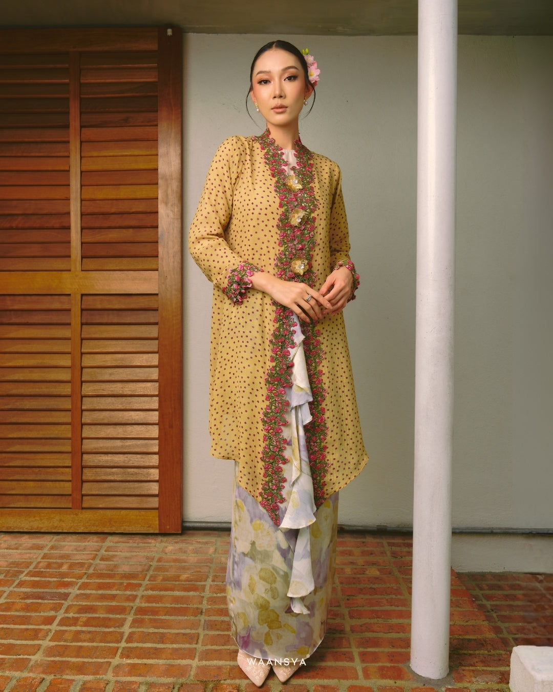 THEA KEBAYA IN VIOLET