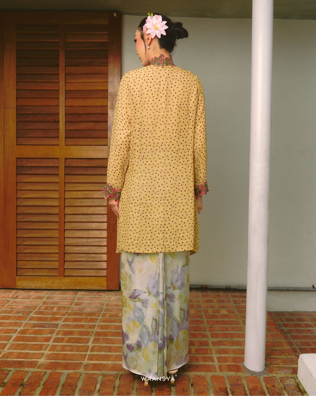 THEA KEBAYA IN VIOLET