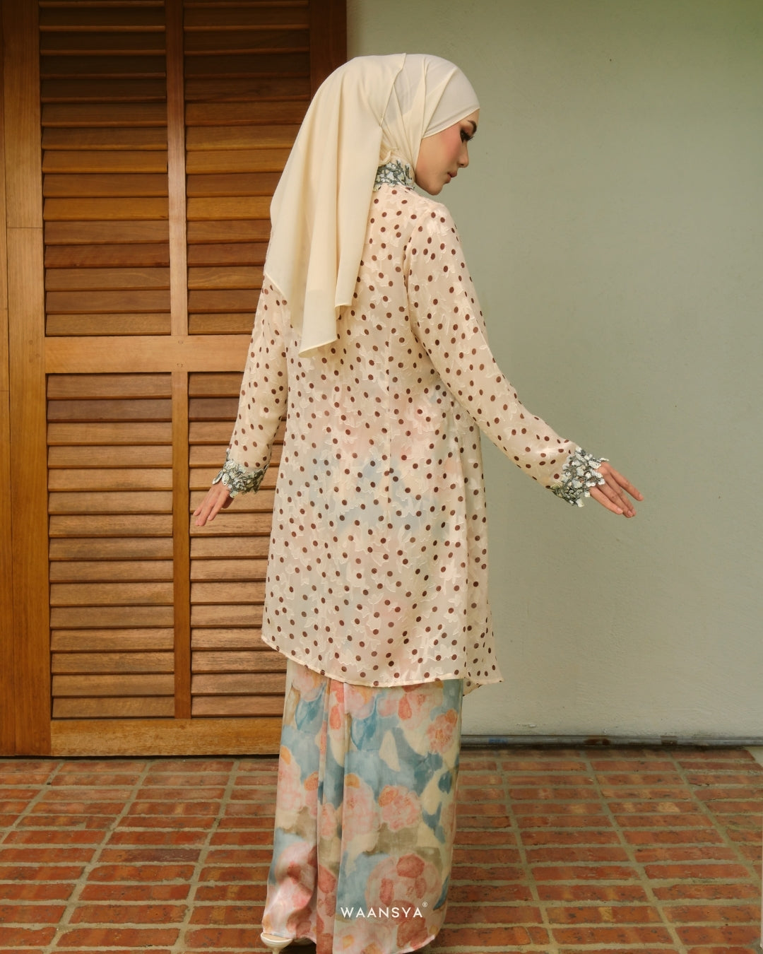 THEA KEBAYA IN COCOA