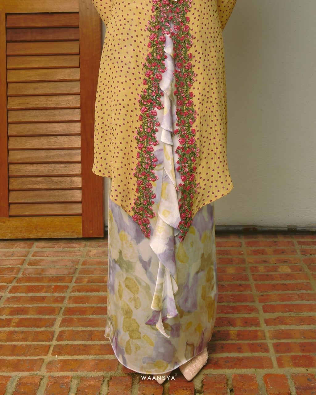 THEA KEBAYA IN VIOLET