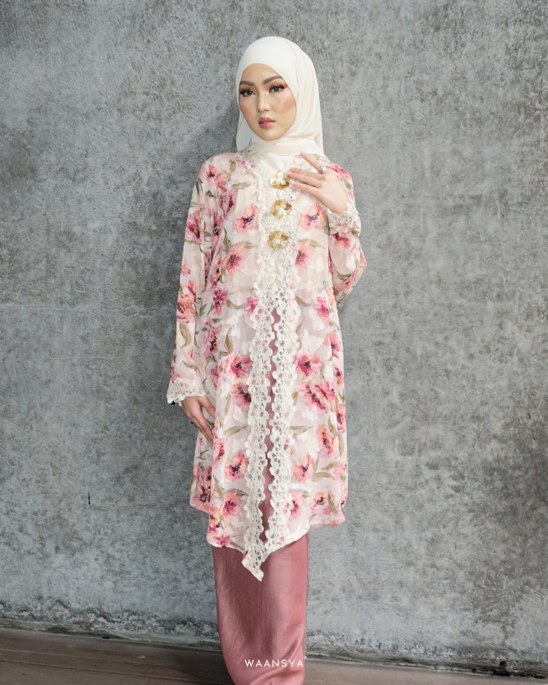 THEA KEBAYA IN BLOSSOM PEACH