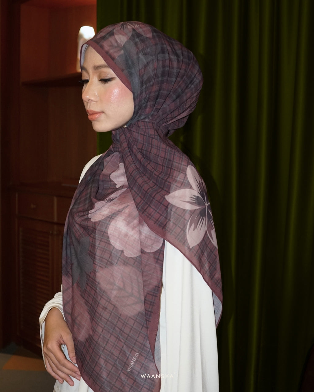 VINTAGE BLOOM PRINTED CHIFFON SHAWL IN TRUFFLE