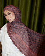 PLAID-KAT PRINTED CHIFFON SHAWL IN GULA MELAKA