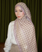 PLAID-KAT PRINTED CHIFFON SHAWL IN MANGGIS