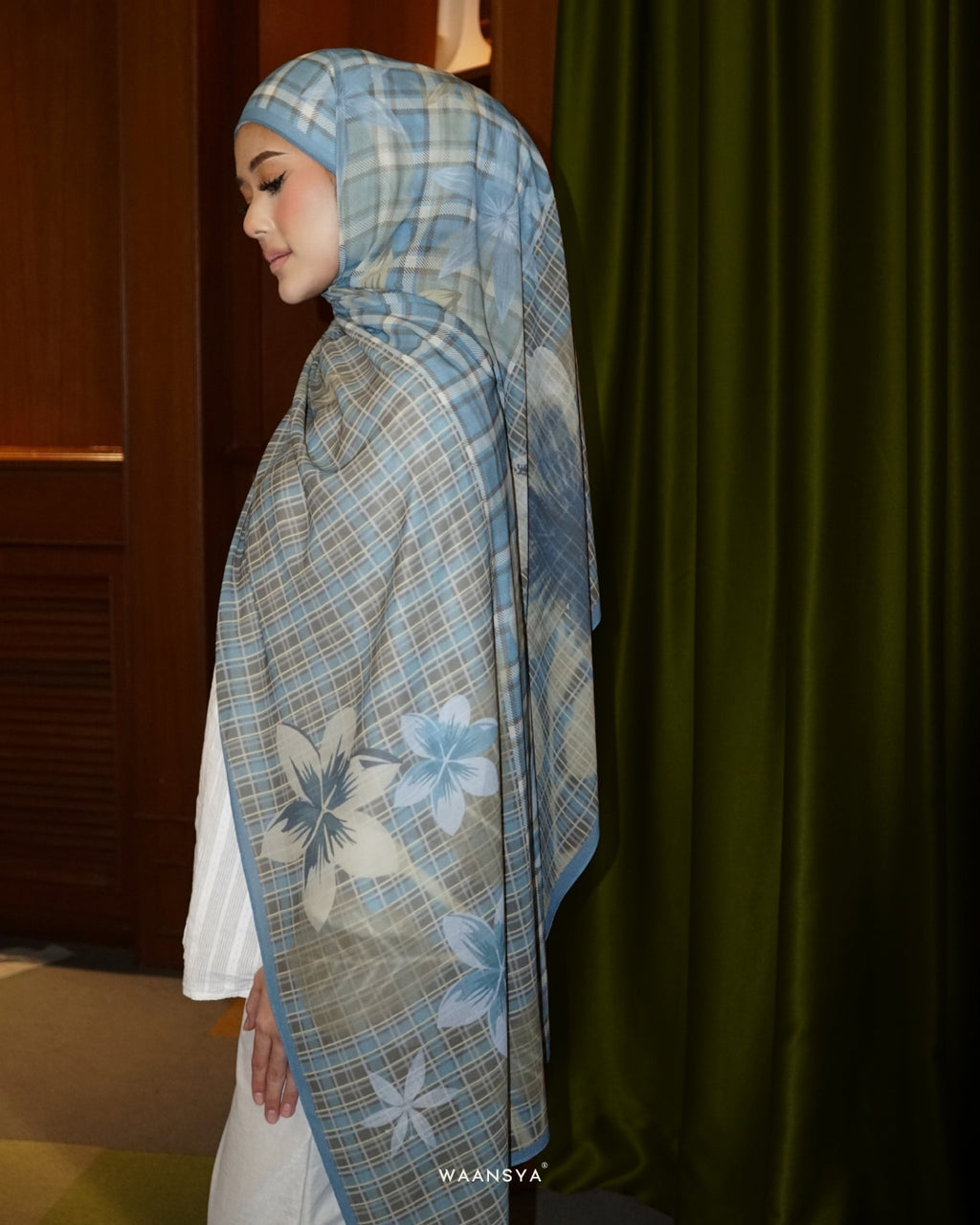 VINTAGE BLOOM PRINTED CHIFFON SHAWL IN DREAM