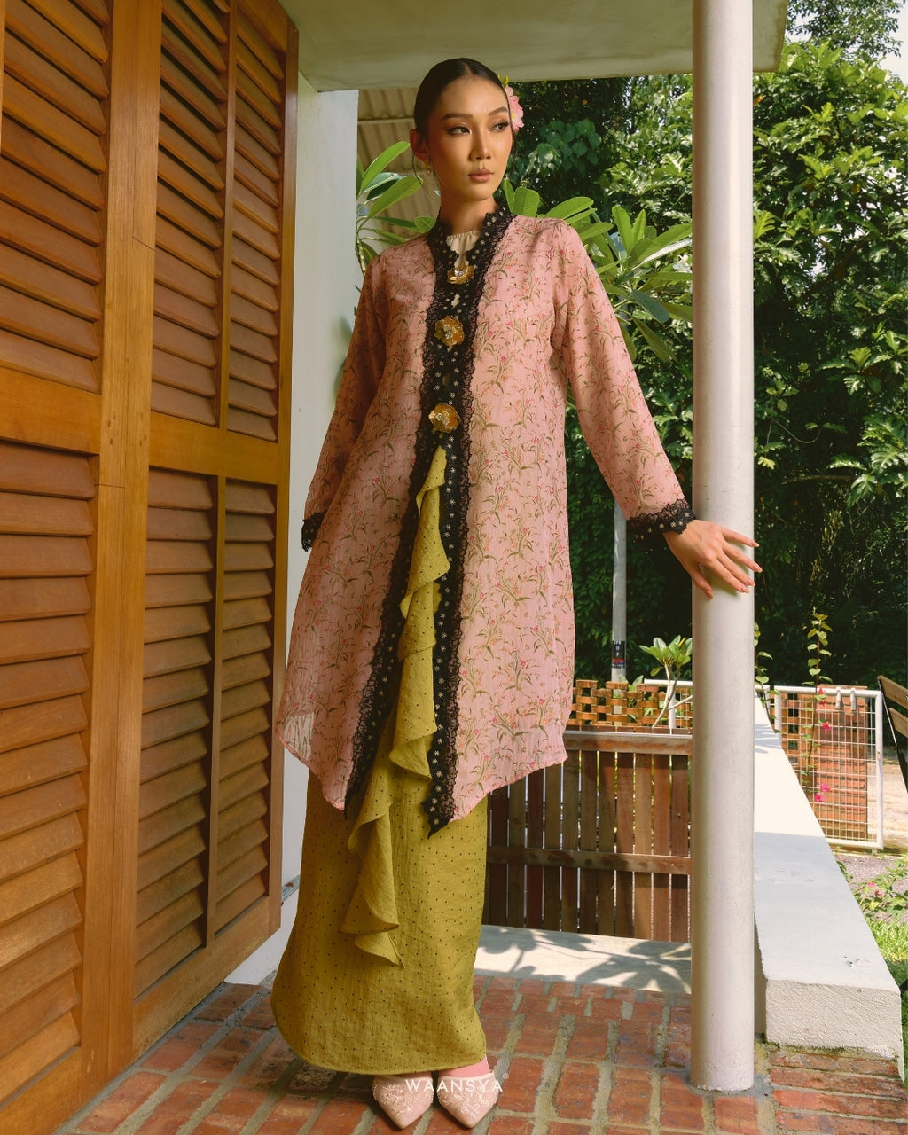 THEA KEBAYA PRINTED SET IN BLUSH